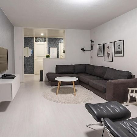 Modern Design W/Balcony, Free Parking,Wifi & A/C Appartement Lappeenranta Buitenkant foto