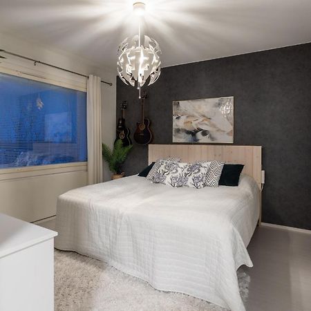 Modern Design W/Balcony, Free Parking,Wifi & A/C Appartement Lappeenranta Buitenkant foto